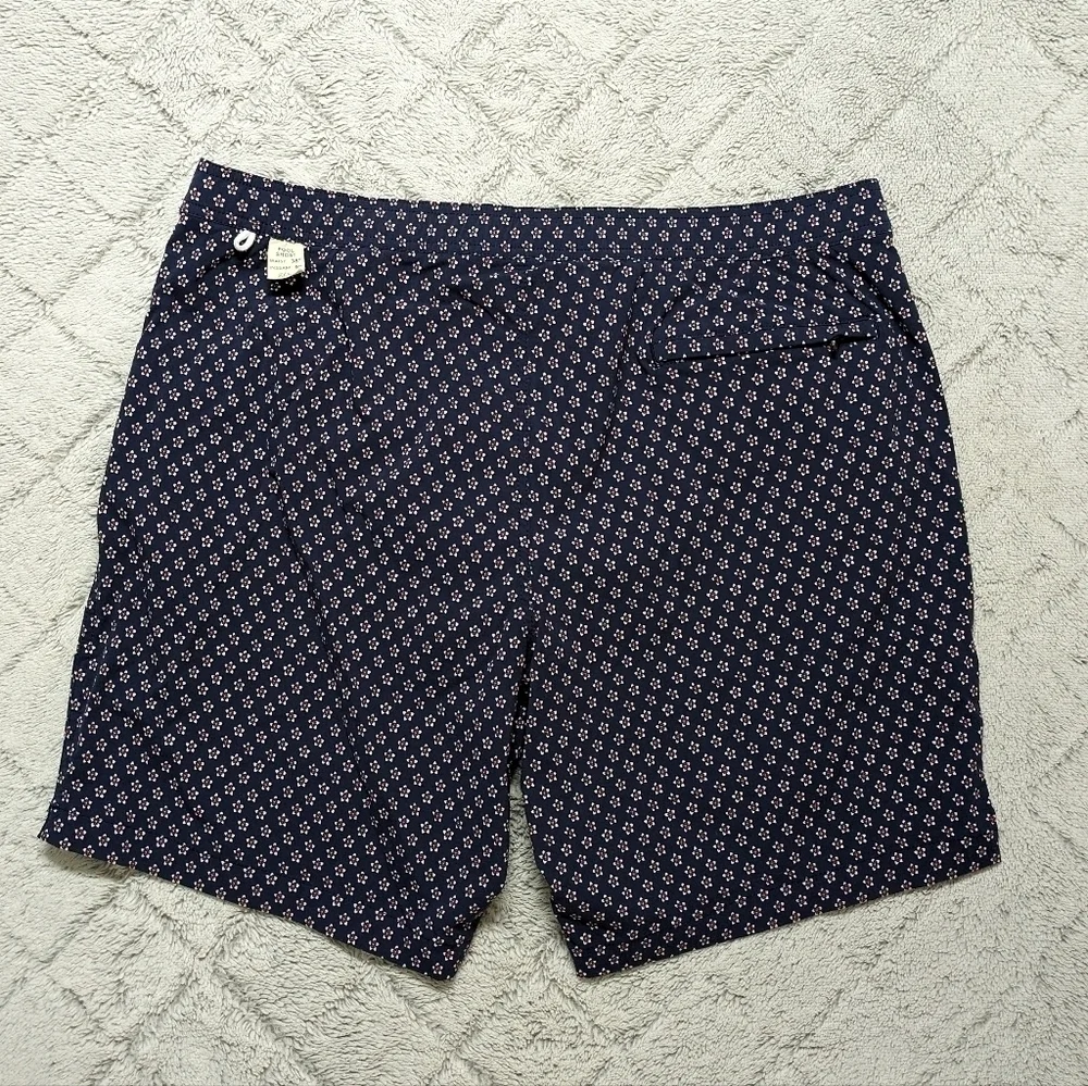 J. Crew Pool Shorts Mens 38 Navy Blue Floral Eco Mesh Lining Zip Back Pocket